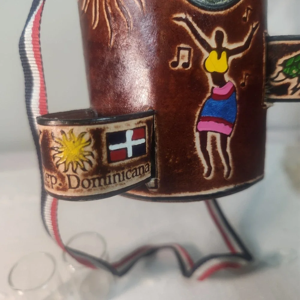 VTG Dominican Leather Bar Set – Bermúdez Rum Flask Empty+ 2 Shot Glasses